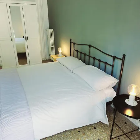 Appartamento Casakico Elegante 2-bdr Metro 10 Min Colosseo *