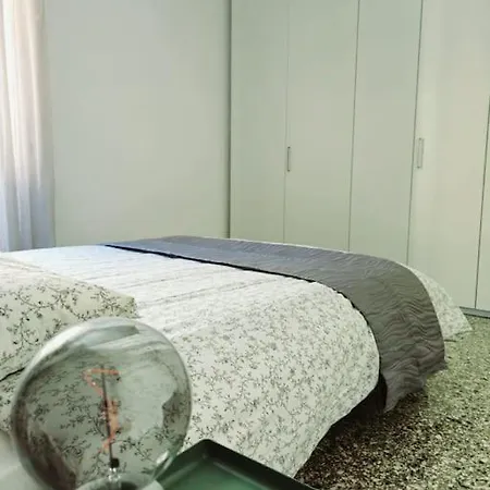 Casakico Elegante 2-bdr Metro 10 Min Colosseo Apartment Rome