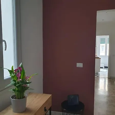 Apartment Casakico Elegante 2-bdr Metro 10 Min Colosseo