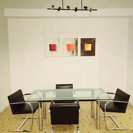 Casakico Elegante 2-bdr Metro 10 Min Colosseo * Rom