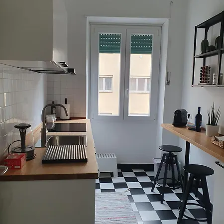 Casakico Elegante 2-bdr Metro 10 Min Colosseo * Rom